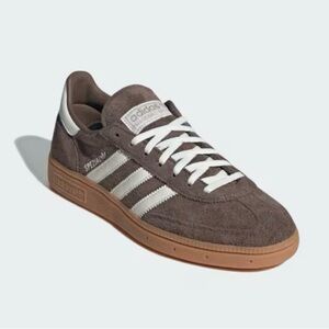 Adidas handball spezial size 6.5 women’s